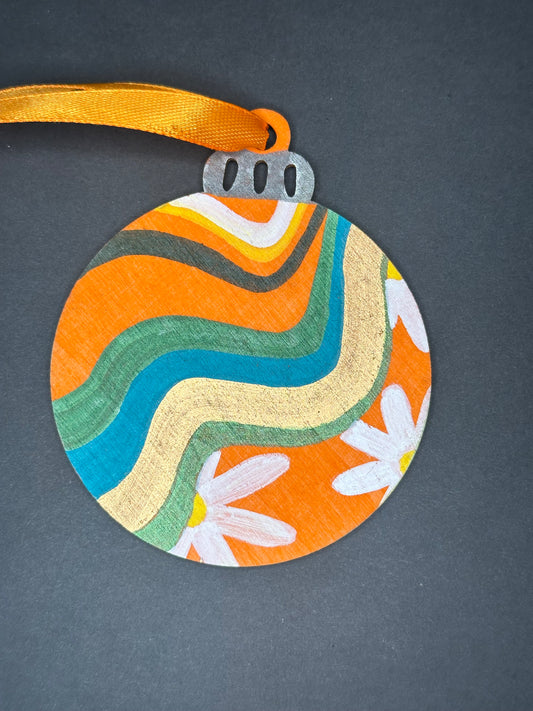 Wavy Daisy Ornament